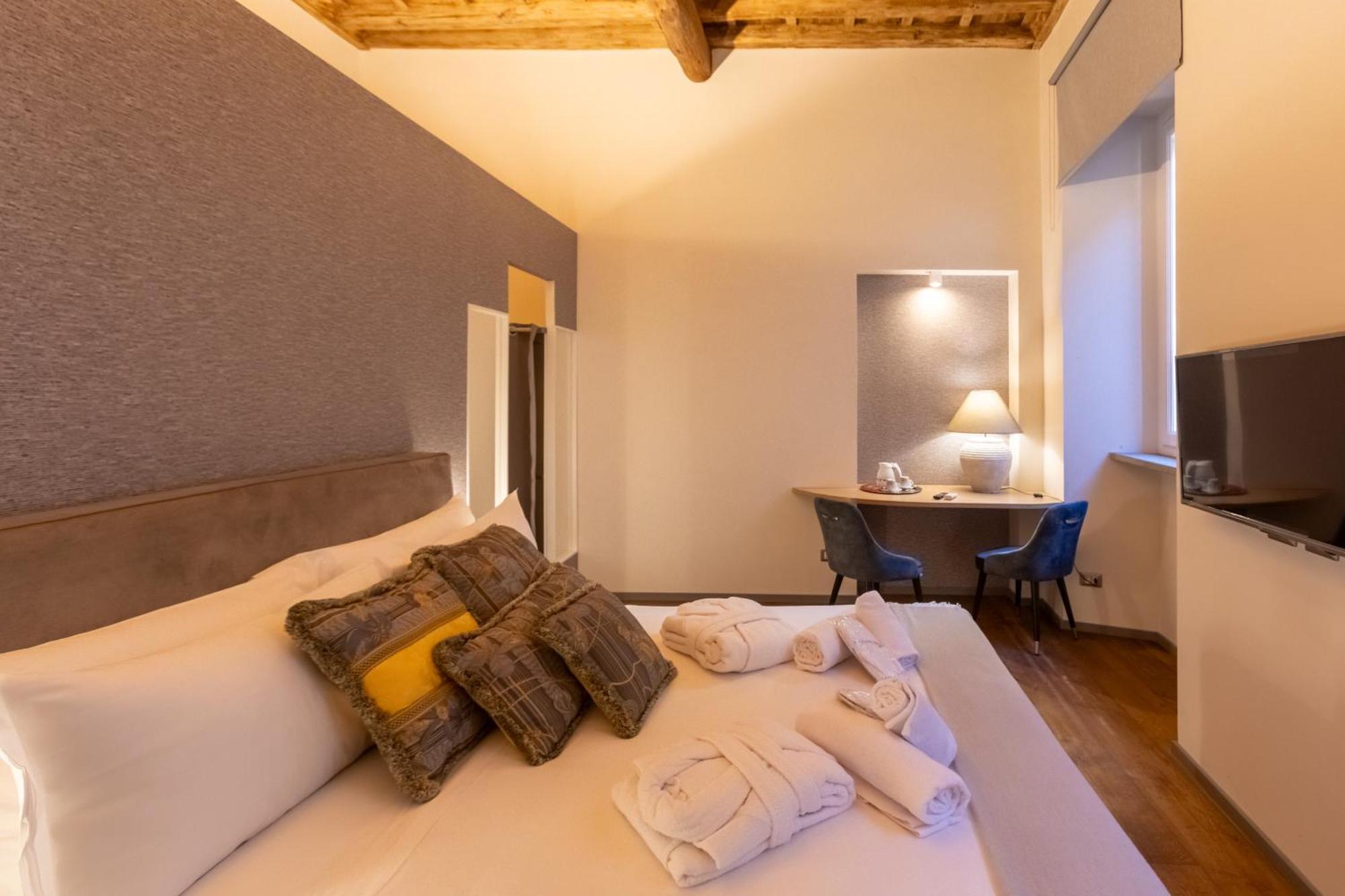 Fontana Di Trevi Luxury Guest house