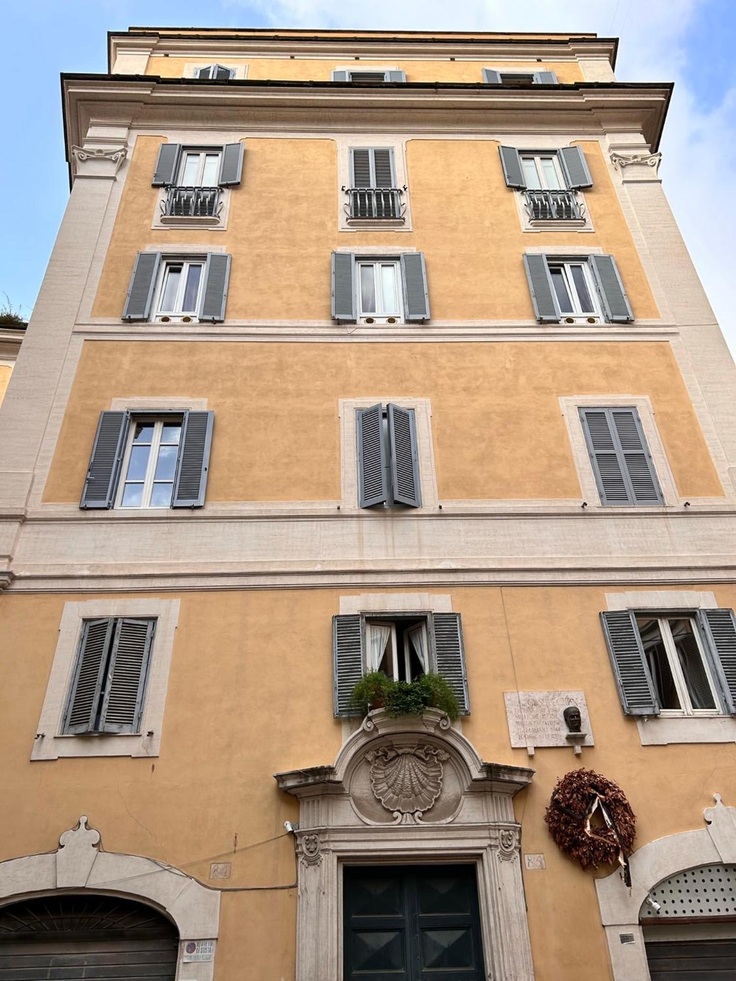 Fontana Di Trevi Luxury Guest house *