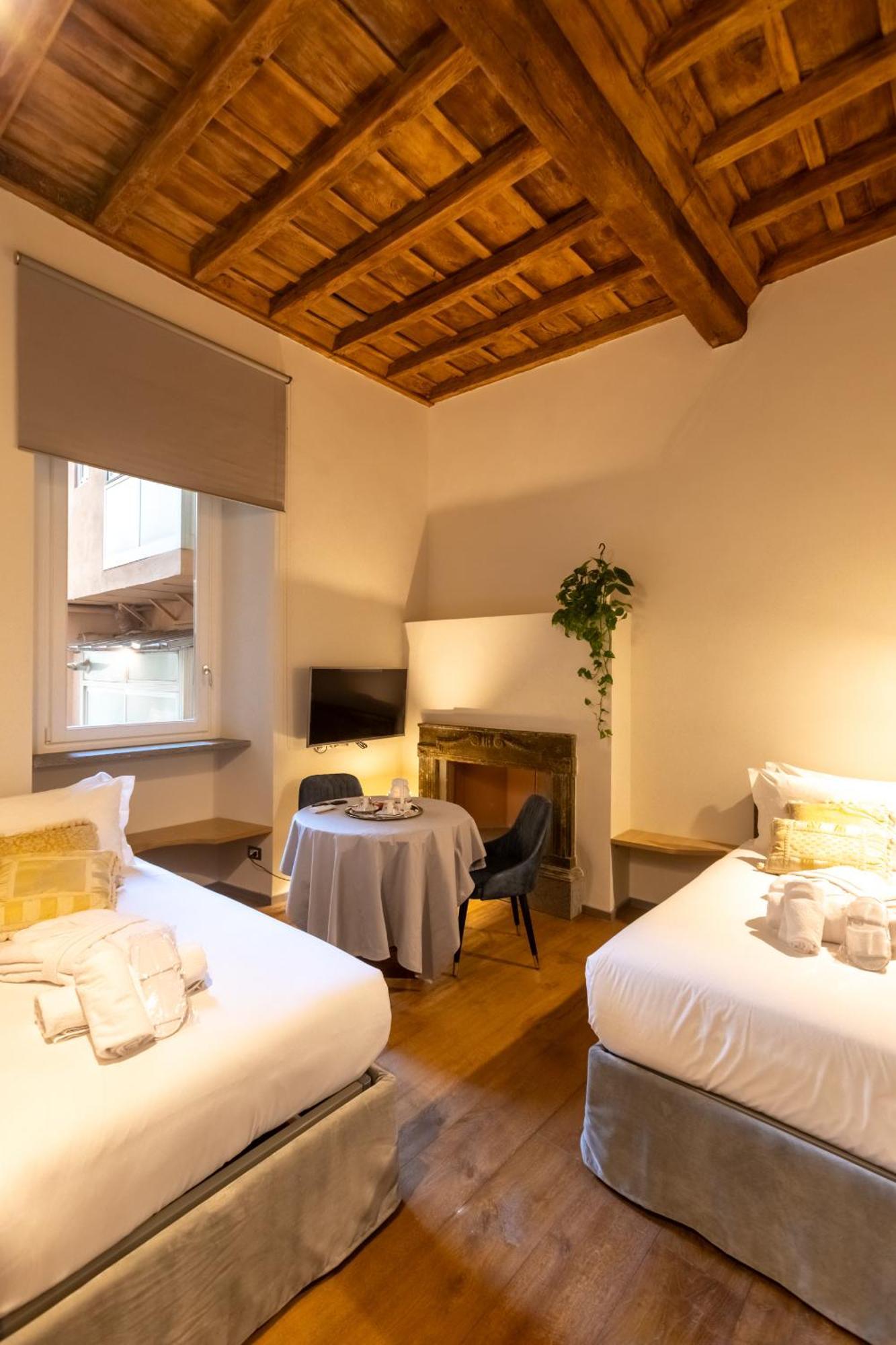 Fontana Di Trevi Luxury Guest house *
